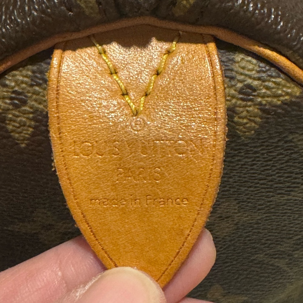 Louis Vuitton Monogram Speedy 30 - Picture 9 of 16